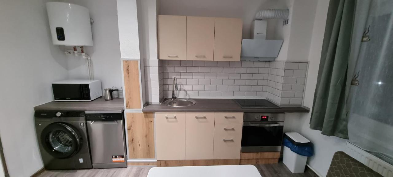 Apartament L & L Deva Exterior photo