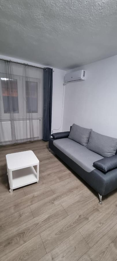 Apartament L & L Deva Exterior photo